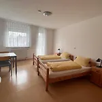 Gaestehaus Im Unnerdorf 3*