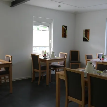 Gaestehaus Im Unnerdorf 3*